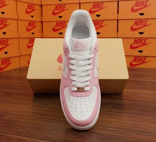 Nike Air Force 1 Pink